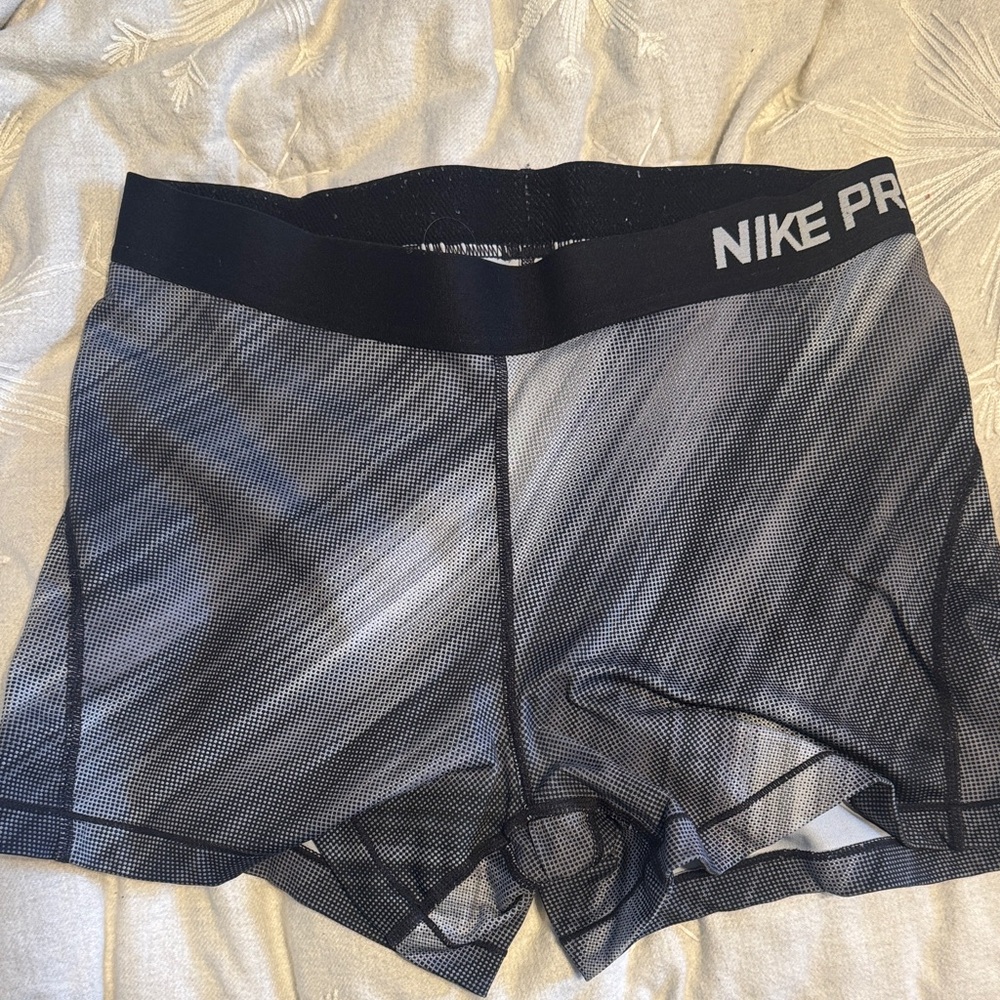 Nike Pro Women's Gray Athletic Shorts